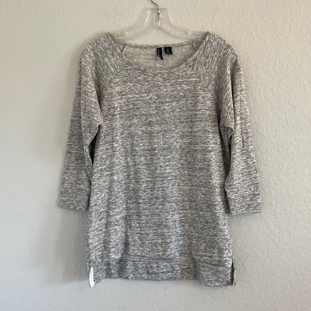 Classy yet sexy sweater w/ zipper sides